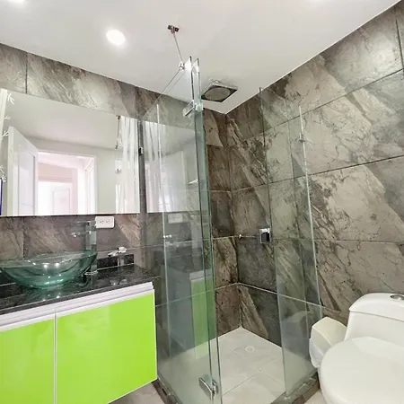 Apartamento Amplio En Laguito Cerca A La Playa Por Parceros Group *