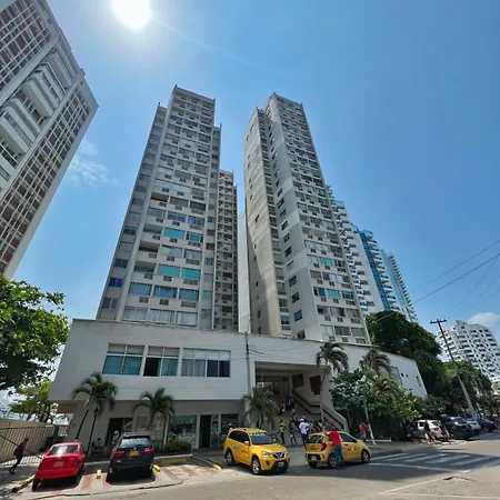 Apartamento Amplio En Laguito Cerca A La Playa Por Parceros Group Cartagena